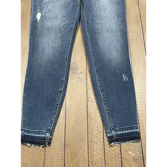 SPANX Distressed Skinny Jeans Medium Wash 20203R Comfort Stretch NEW $128 M - Picture 2 of 12